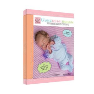 Het boek telt 64 pagina’s en staat boordevol kleine babypatronen op ware grootte. Het bevat projecten als luierbroekjes, overslagtruitje, luiertruitje, luierpakje, mutsjes, slofjes, dekentjes enz.