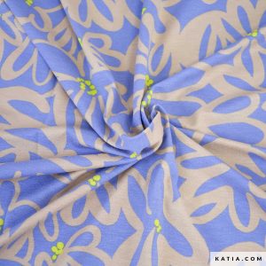 De viscose tricot stof Tiare Lilac is zacht, ademend en lichtgewicht, met een delicaat bloemenpatroon in lila tinten. Deze stof is ideaal voor het maken van verschillende dameskledingstukken zoals jurken, blouses en rokken.