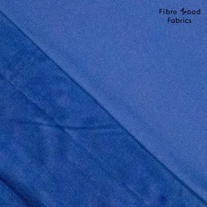 Deze stretch ribfluweel stof wordt gebruikt voor Fibre Mood modellen Zehra, Wisteria en Maribel en geschikt voor jassen, jurken en rokken.
