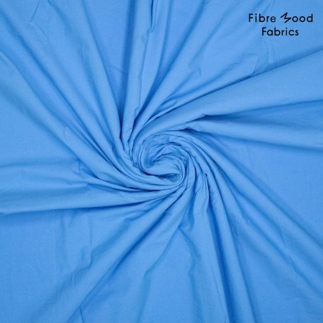 Deze 100% stone washed poplin aqua splash wordt gebruikt voor Fibre Mood model Nanaka en is duurzaam gemaakt volgens de OEKO-TEX Standard 100.