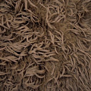 Ontdek de vegan imitatiebont stof Feather Hair Camel: superzacht, luxe en diervriendelijk. Perfect voor jassen, accessoires en interieurprojecten!