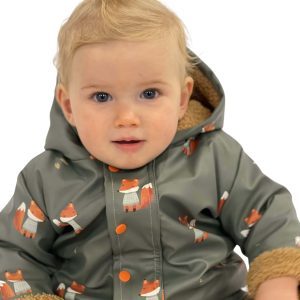 Ontdek het Annie Do It Yourself naaipatroon regenjasje nr.189. Een duidelijk en leuk patroon om zelf een regenjasje naaien. Perfect voor beginners én ervaren naaisters