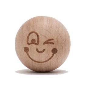 Durable gelukspoppetjes kralen in verschillende soorten zoals Daan, Sophie, Lucas , Thijs, Vos, Poes en Konijn. Perfect voor sieraden en creatieve projecten.