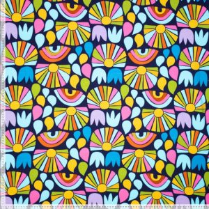 Karina + Kind katoen tricot digitale print Sunny. Zachte, soepele jersey met kleurrijke print. Perfect voor kinder- en dameskleding. Bestel bij Sisters stoffen & fournituren.