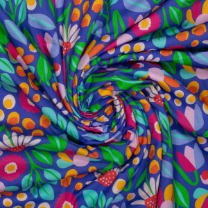Karina + Kind poplin katoen met digitale print Flowers. Zachte, soepele katoen met kleurrijke print. Perfect voor kinder- en dameskleding.