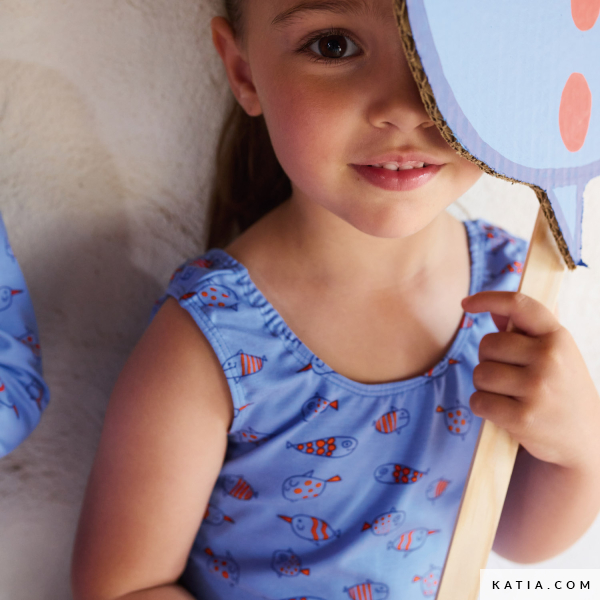 Ontdek de Happy Fish jerseytricot van Katia Fabrics met vrolijke vissenprint. Zachte en rekbare stof voor kinderkleding, pyjama’s, jurkjes en T-shirts.