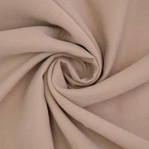Ontdek Fibre Mood Frankie FM792419-341. Een soepel vallende geweven stof van viscose en polyester met Tencel™-finish. Ideaal voor jurken, blouses, rokken en broeken.