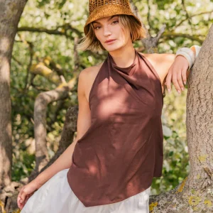 Deze stone washed poplin wordt gebruikt voor Fibre Mood model Kiri en is duurzaam gemaakt volgens de OEKO-TEX Standard 100.