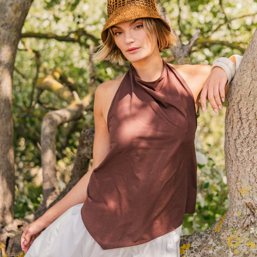 Deze stone washed poplin wordt gebruikt voor Fibre Mood model Kiri en is duurzaam gemaakt volgens de OEKO-TEX Standard 100.