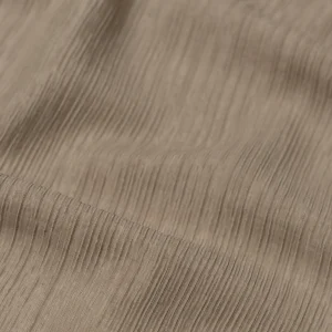 Ontdek Fibre Mood FM792025-321 licht beige. Een soepel vallende geweven stof van Tencelâ„¢, nylon, polyester en wol. Ideaal voor blouses, jurken, rokken en broeken.