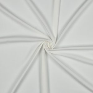 Viscose met stretch van 140 g/m². Een lichte, soepele stof met mooie valling en extra comfort. Bijzonder geschikt voor het maken van blouses.