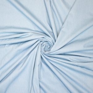 Deze washed denim in de kleur indigo denim gebleekt is duurzaam gemaakt volgens de OEKO-TEX Standard 100.