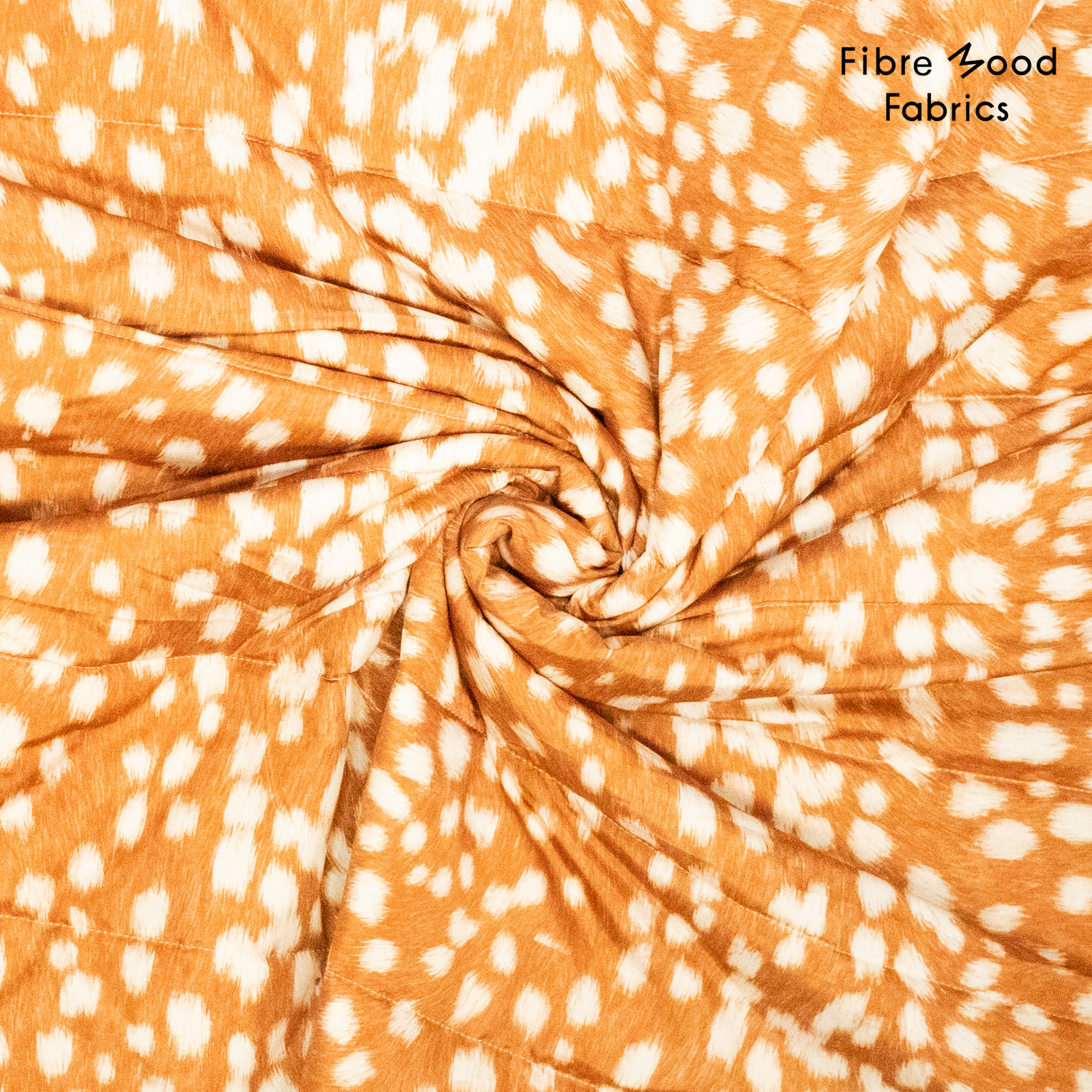 Deze gewatterde stof met bambi print wordt gebruikt voor Fibre Mood model Louisa en is duurzaam gemaakt volgens de OEKO-TEX Standard 100.